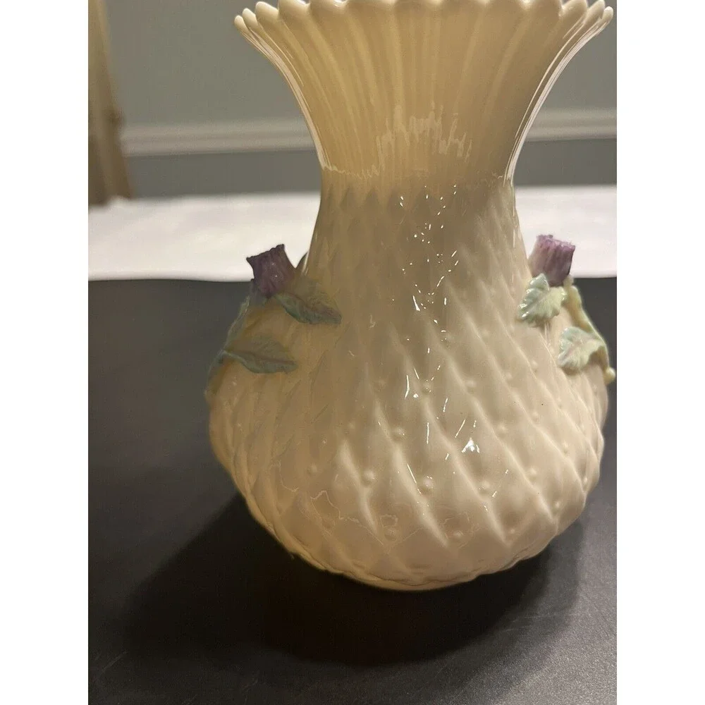 Belleek vtg thistle